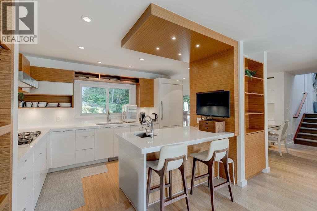 5691 KEITH STREET, Burnaby, British Columbia