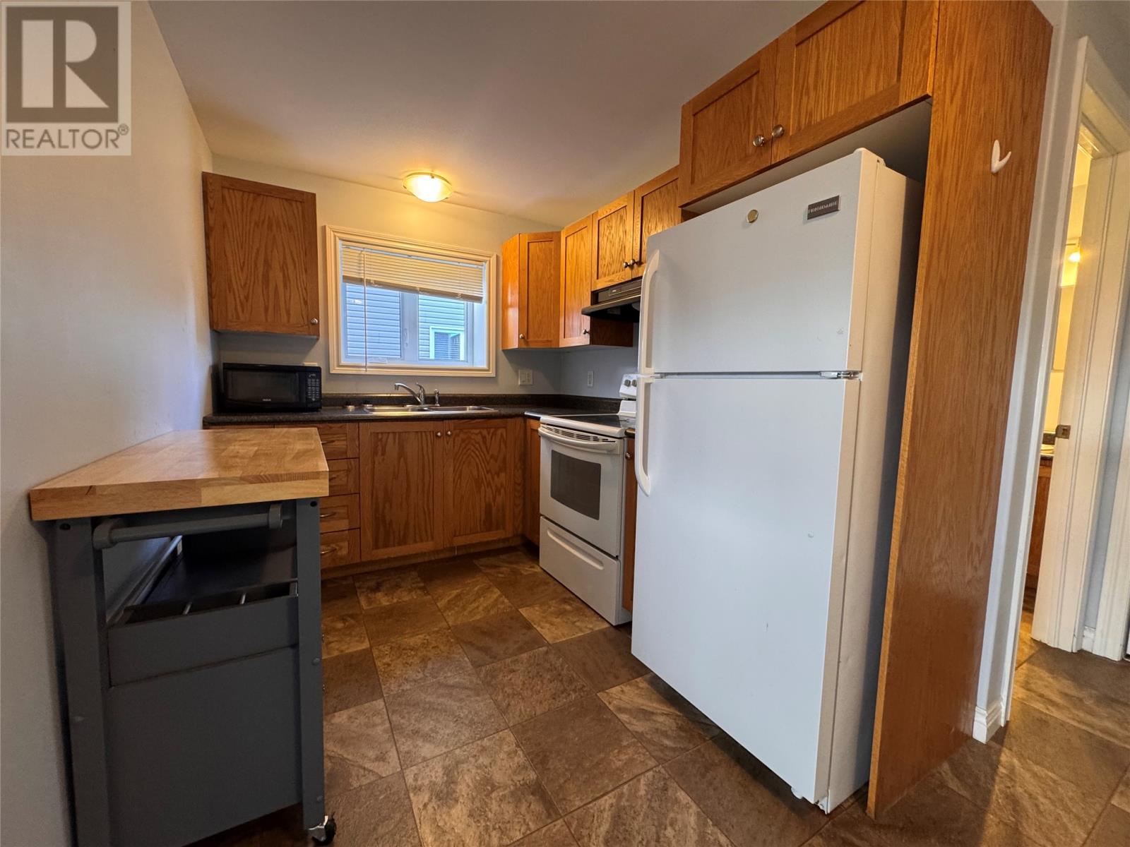 38 A Acharya Drive, Paradise, Newfoundland & Labrador  A1L 2T1 - Photo 6 - 1292709