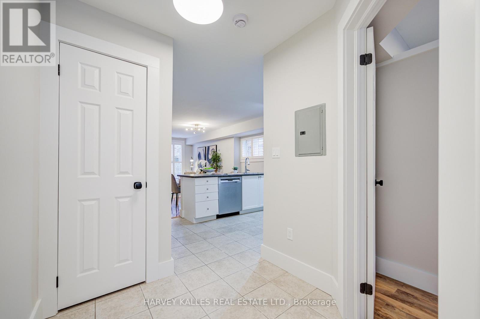 55 - 51 Foundry Avenue, Toronto, Ontario  M6H 4K7 - Photo 6 - W12574246