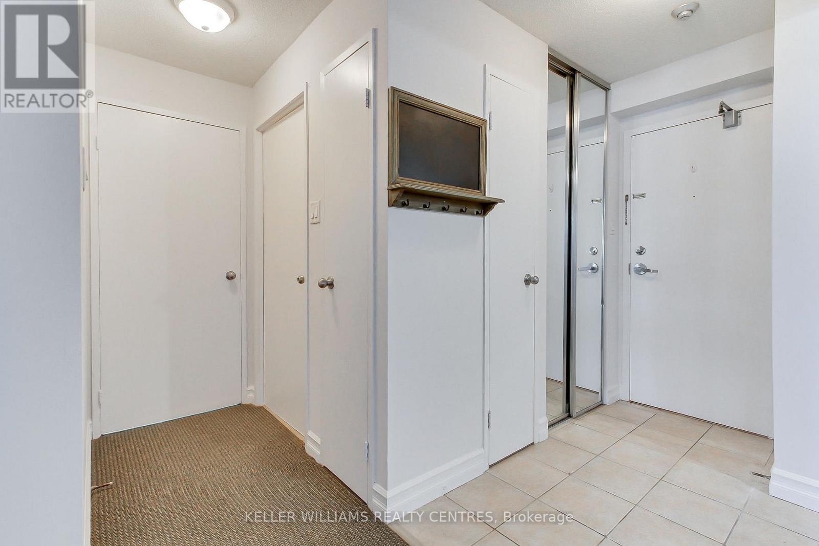 408 - 260 Davis Drive, Newmarket, Ontario  L3Y 7C3 - Photo 8 - N12575732