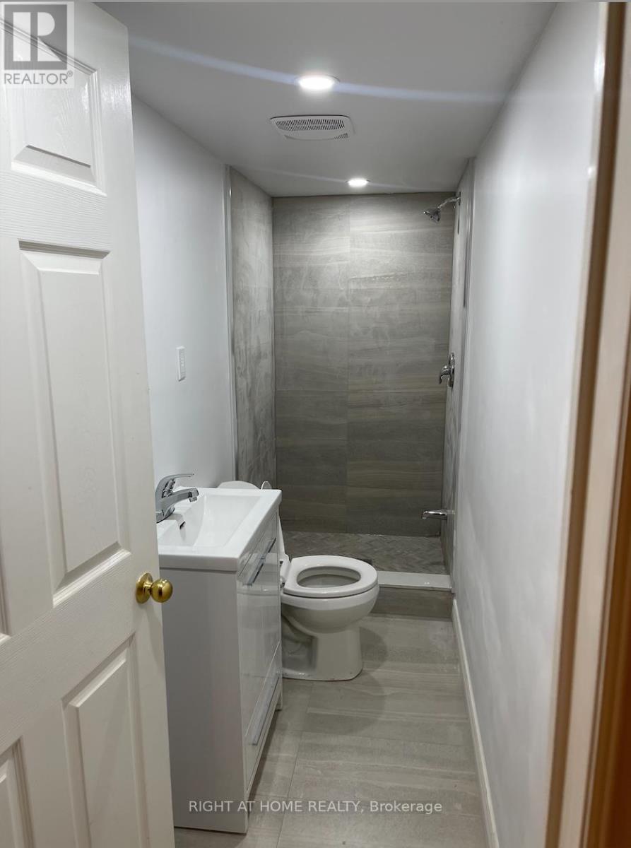 192 Tamarac Trail, Aurora, Ontario  L4G 5V6 - Photo 13 - N12575822