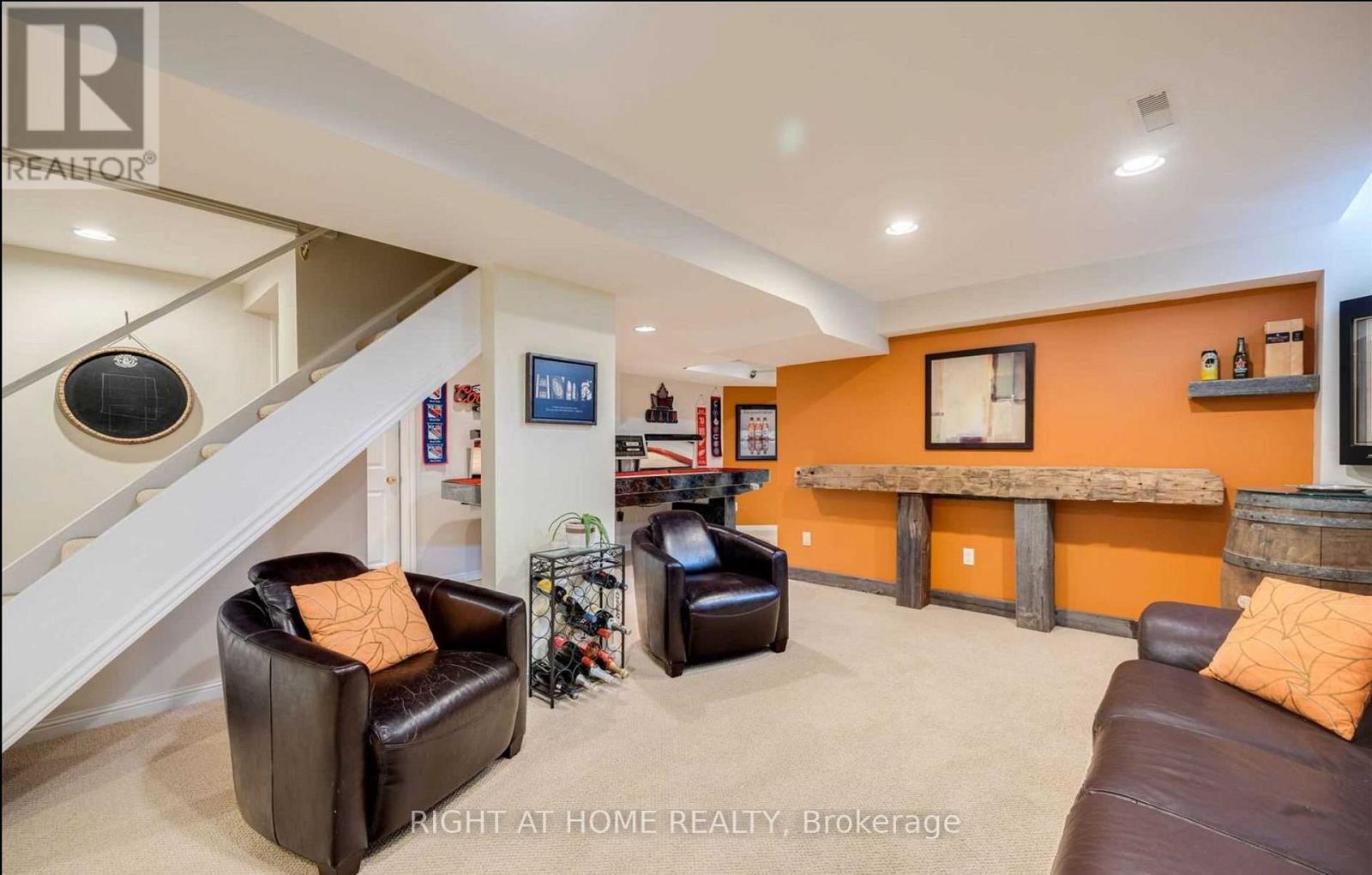 192 Tamarac Trail, Aurora, Ontario  L4G 5V6 - Photo 6 - N12575822