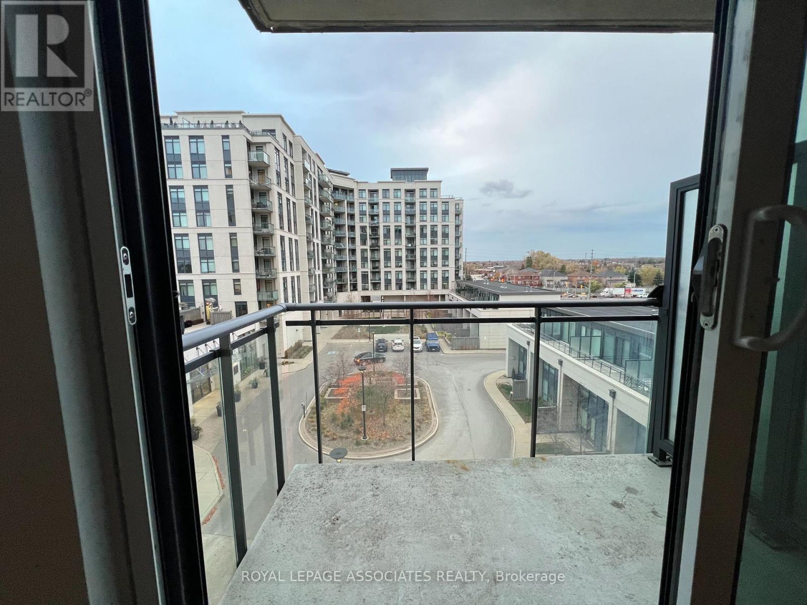 408 - 24 Woodstream Boulevard, Vaughan, Ontario  L4L 8C4 - Photo 18 - N12575848