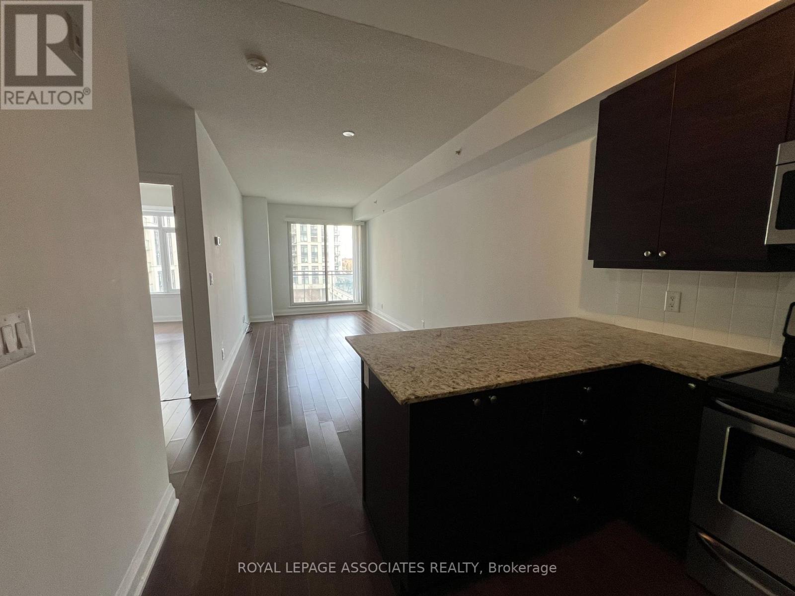 408 - 24 Woodstream Boulevard, Vaughan, Ontario  L4L 8C4 - Photo 6 - N12575848