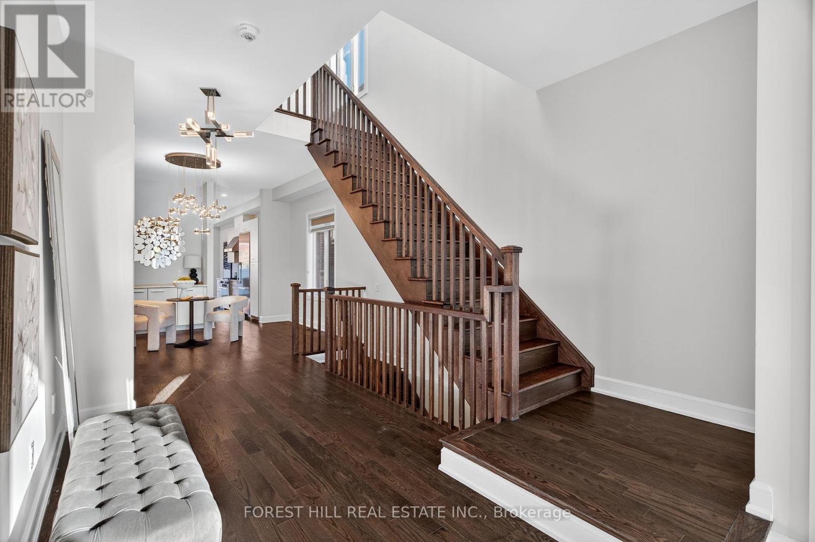 392 Farrell Road, Vaughan, Ontario  L6A 4W8 - Photo 4 - N12575856