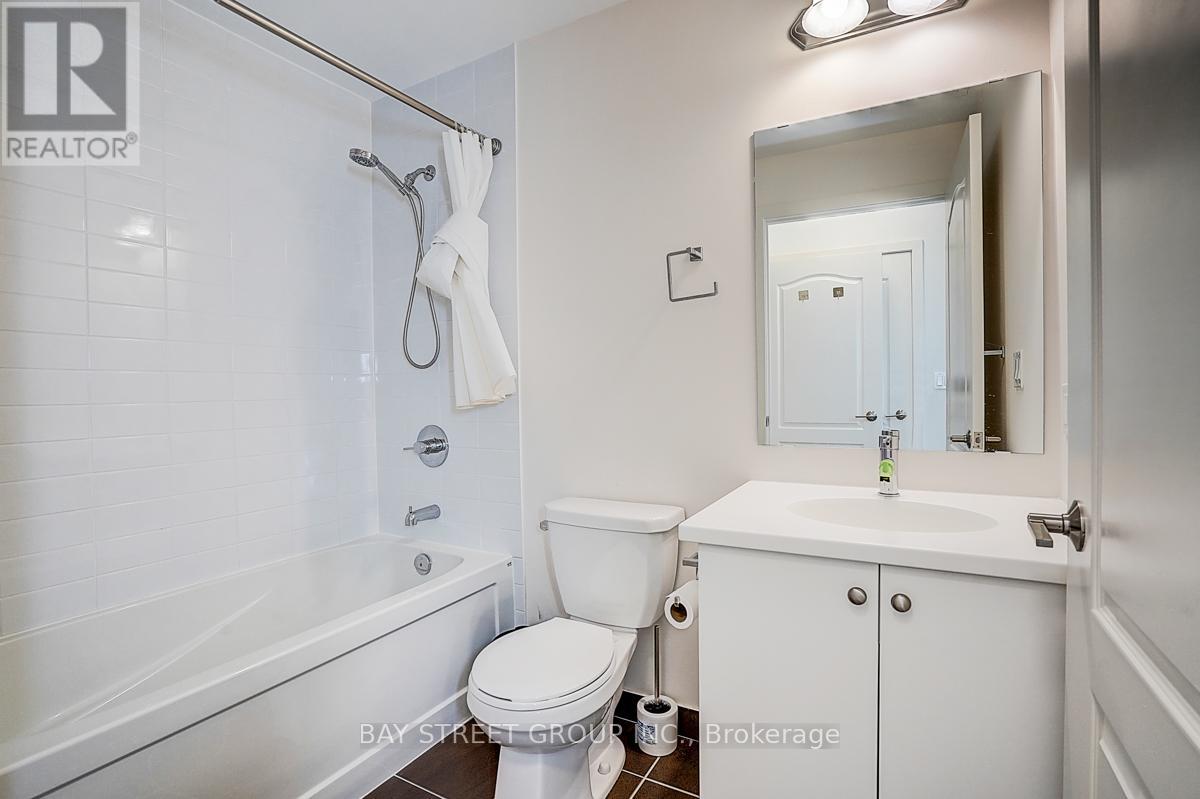 428 - 555 William Graham Drive, Aurora, Ontario  L4G 3H9 - Photo 16 - N12575858