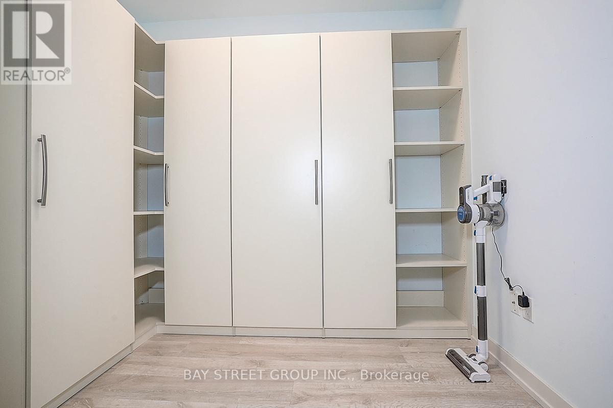 428 - 555 William Graham Drive, Aurora, Ontario  L4G 3H9 - Photo 19 - N12575858