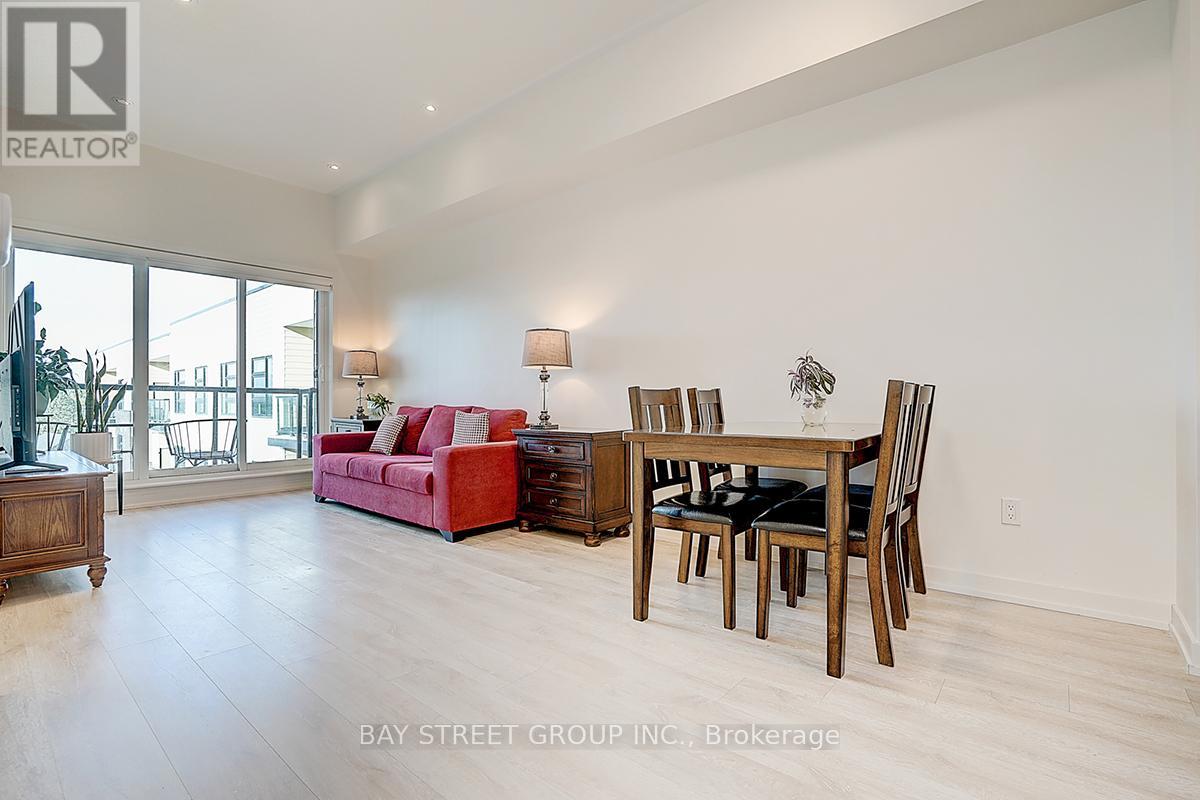 428 - 555 William Graham Drive, Aurora, Ontario  L4G 3H9 - Photo 6 - N12575858