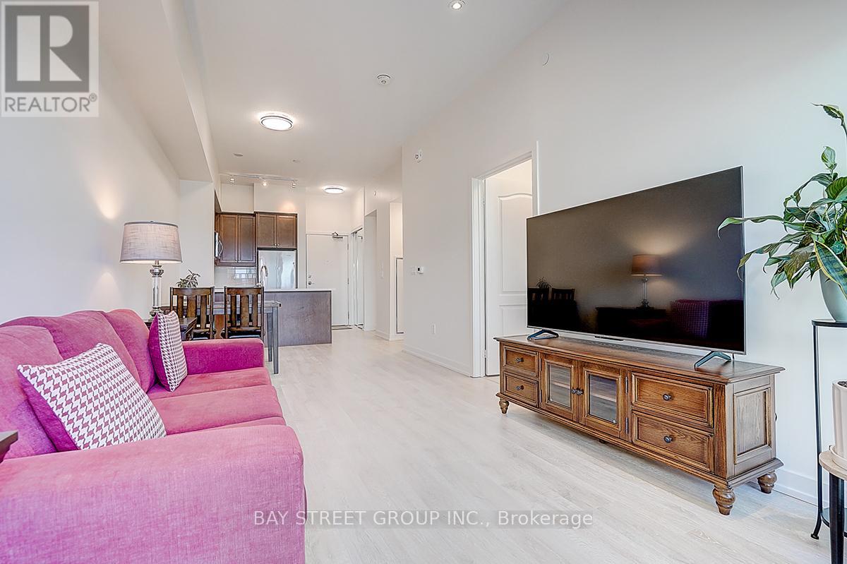 428 - 555 William Graham Drive, Aurora, Ontario  L4G 3H9 - Photo 8 - N12575858