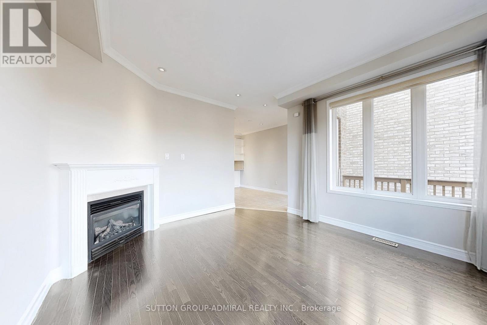 106 Big Hill Crescent, Vaughan, Ontario  L6A 4K7 - Photo 8 - N12575884