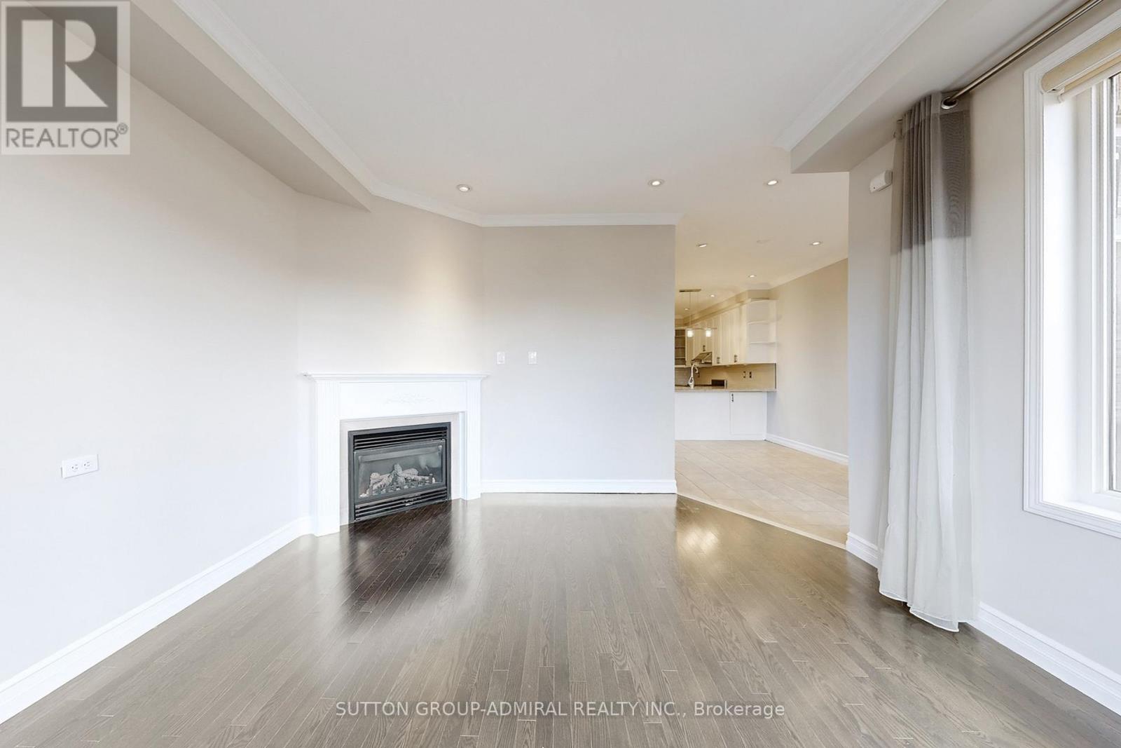 106 Big Hill Crescent, Vaughan, Ontario  L6A 4K7 - Photo 9 - N12575884