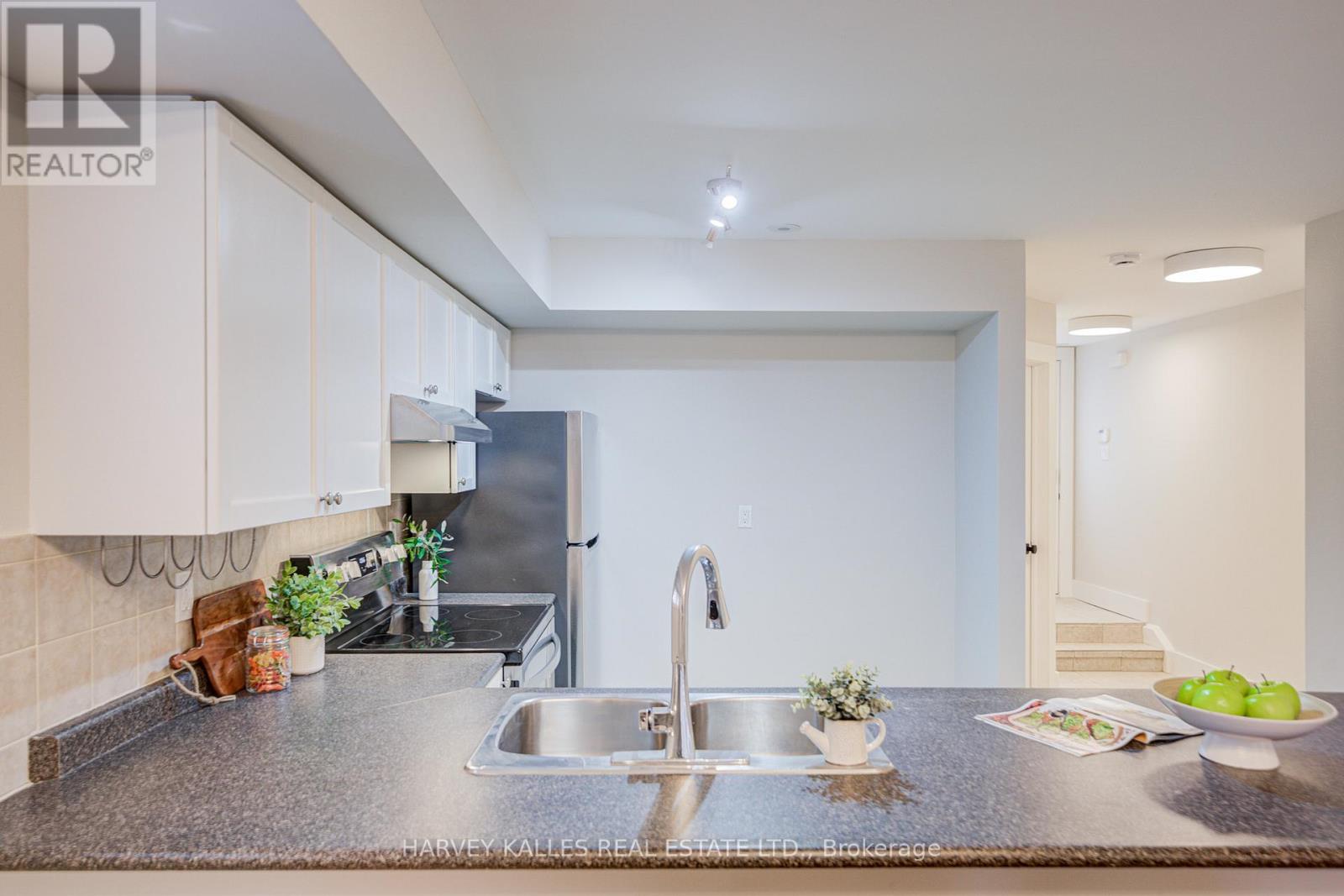 55 - 51 Foundry Avenue, Toronto, Ontario  M6H 4K7 - Photo 14 - W12574246