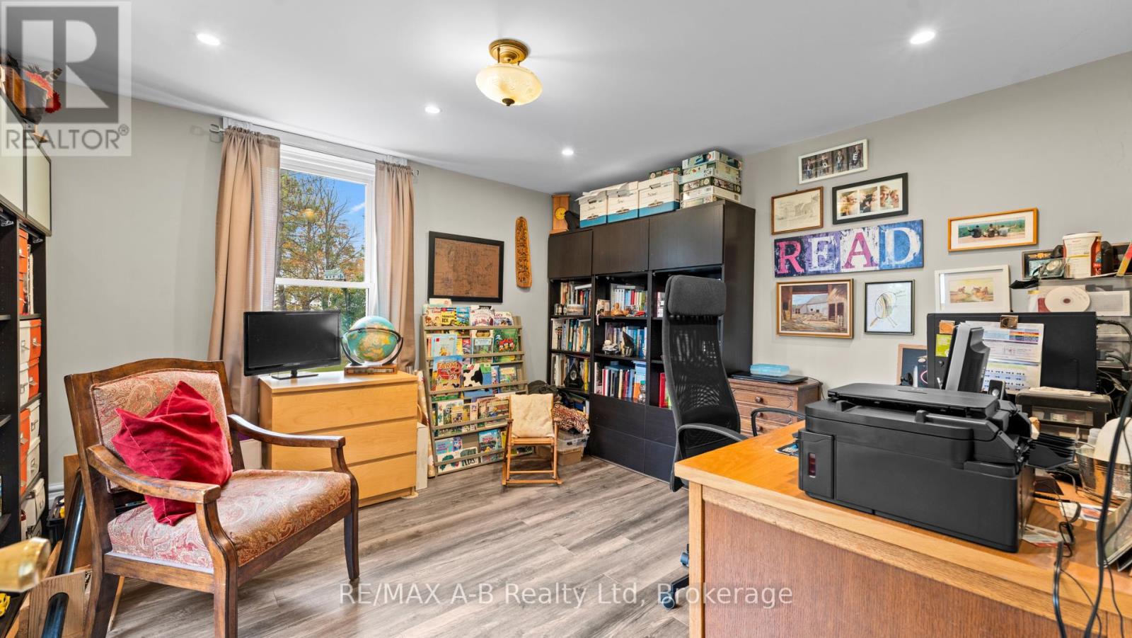 24189 Wellburn Road, Thames Centre, Ontario  N4X 1C6 - Photo 21 - X12474344