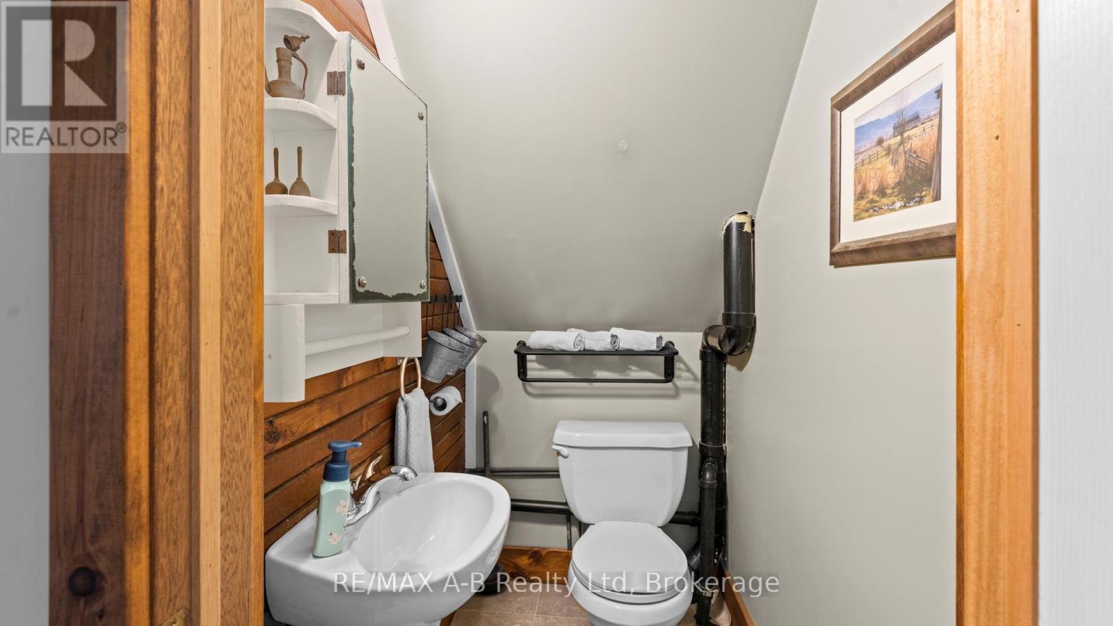 24189 Wellburn Road, Thames Centre, Ontario  N4X 1C6 - Photo 29 - X12474344