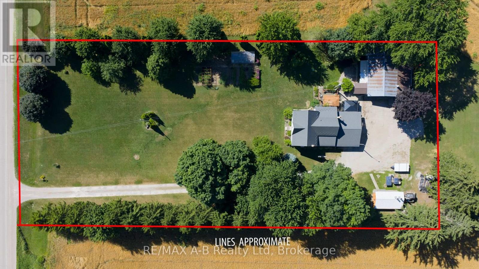 24189 Wellburn Road, Thames Centre, Ontario  N4X 1C6 - Photo 3 - X12474344