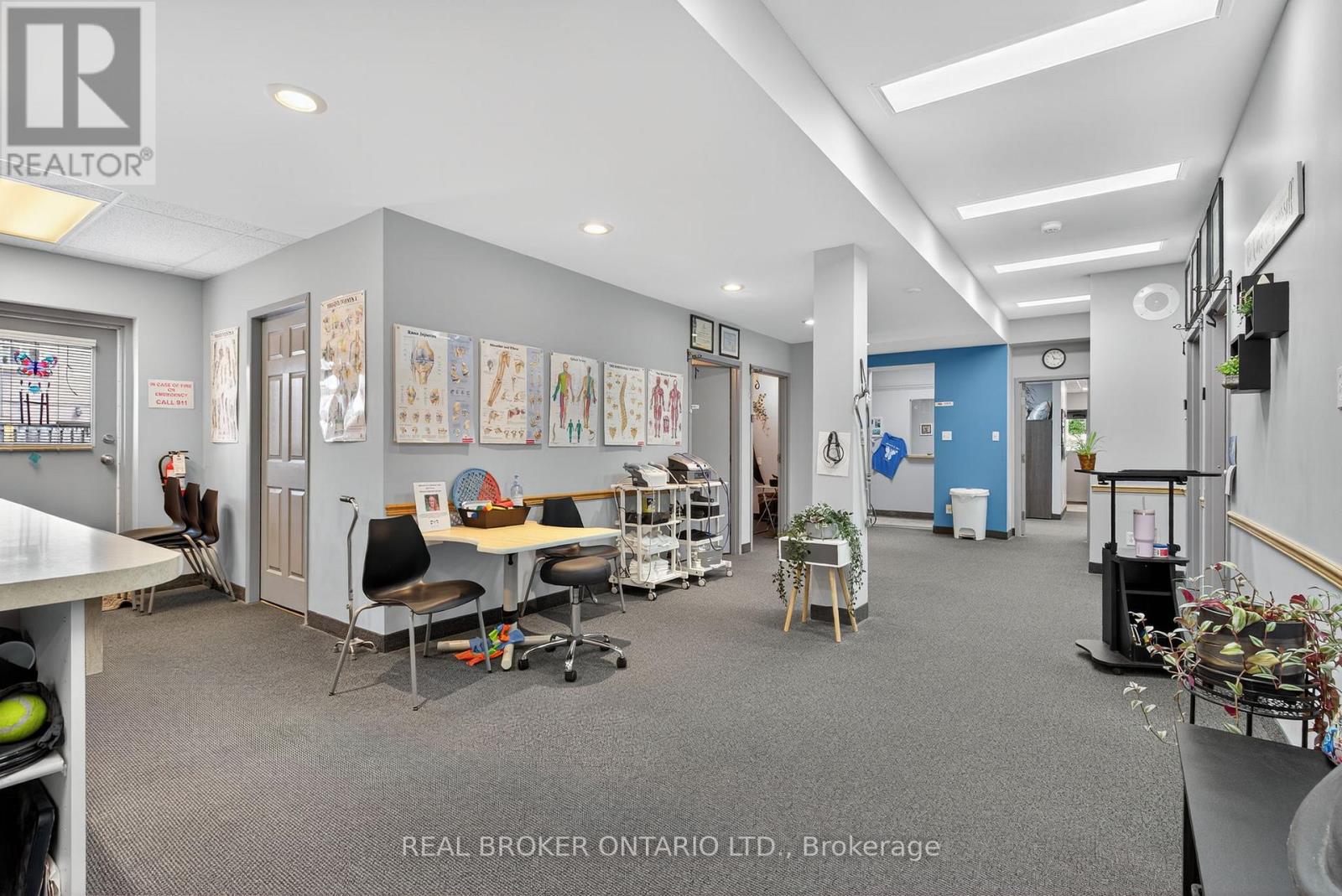 8 Westmount Drive S, Orillia, Ontario  L3V 6C9 - Photo 10 - S12575736