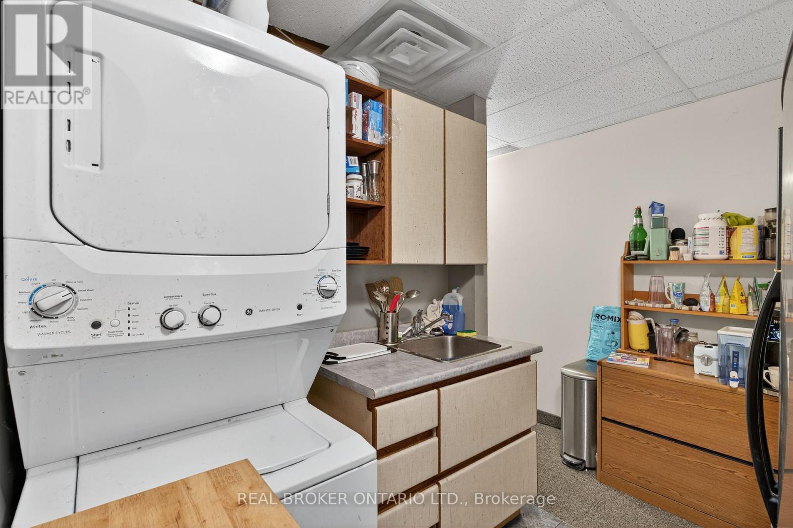 8 Westmount Drive S, Orillia, Ontario  L3V 6C9 - Photo 21 - S12575736