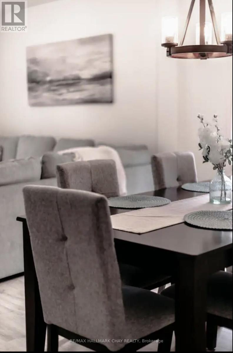 Main - 118 Mulcaster Street, Barrie (Codrington), Ontario  L4M 3M6 - Photo 5 - S12575798