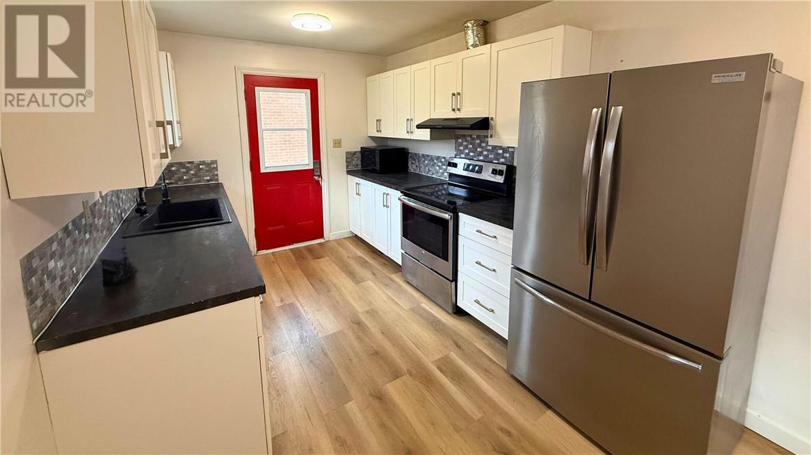 1649 Briar Avenue, Sudbury, Ontario  P3A 4H9 - Photo 4 - 2125728