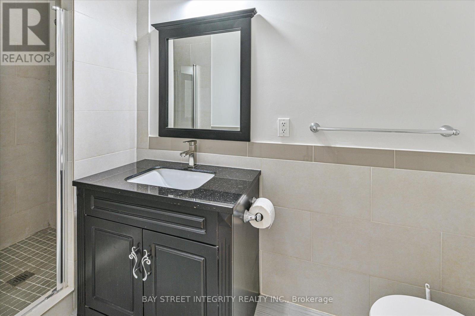 3 Elia Lane, Toronto, Ontario  M3J 0E5 - Photo 18 - W12575764