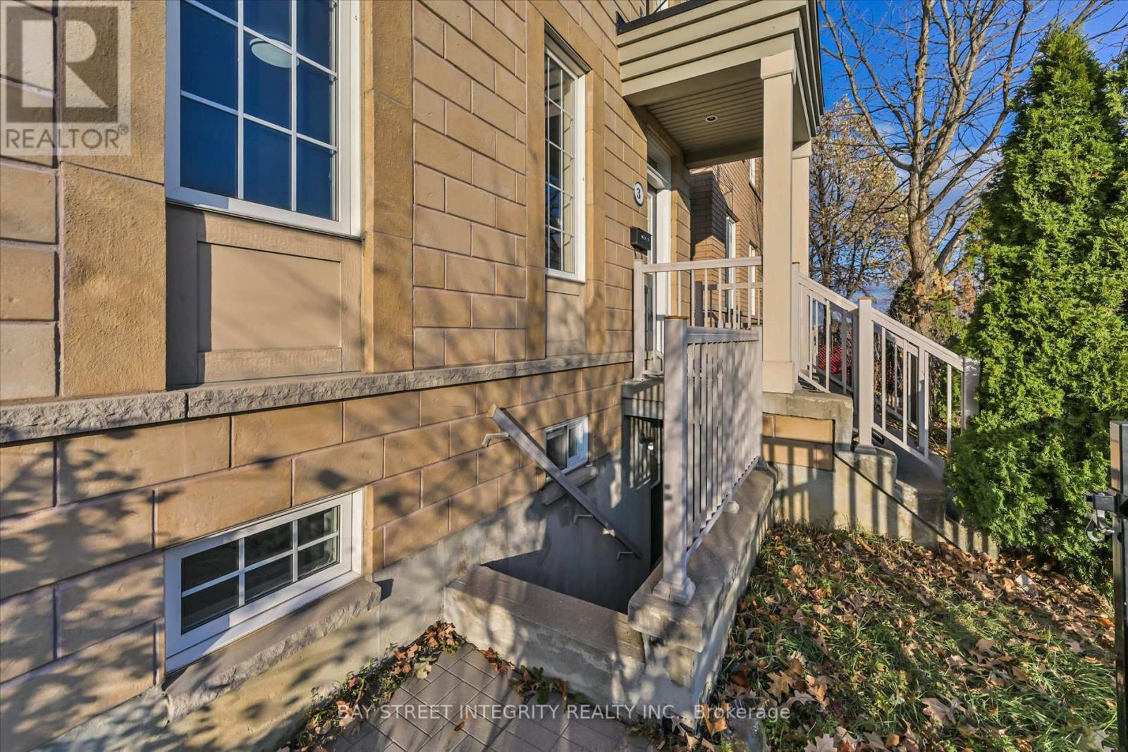 3 Elia Lane, Toronto, Ontario  M3J 0E5 - Photo 5 - W12575764