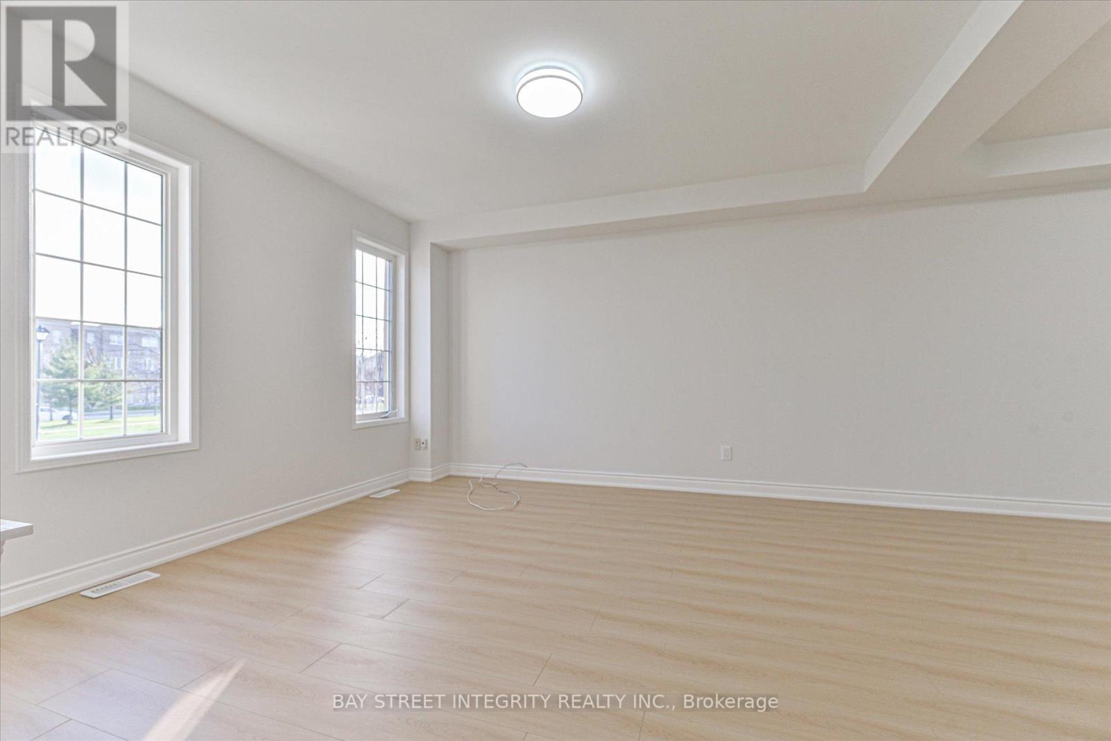 3 Elia Lane, Toronto, Ontario  M3J 0E5 - Photo 8 - W12575764