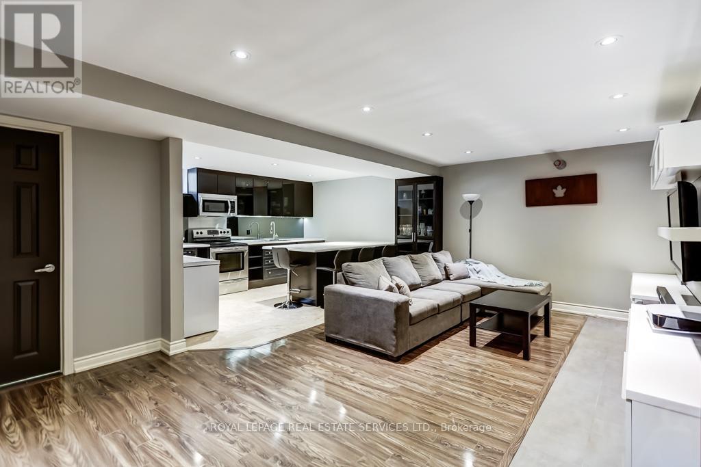 14 Burma Drive, Toronto, Ontario  M8Y 3E6 - Photo 26 - W12575780