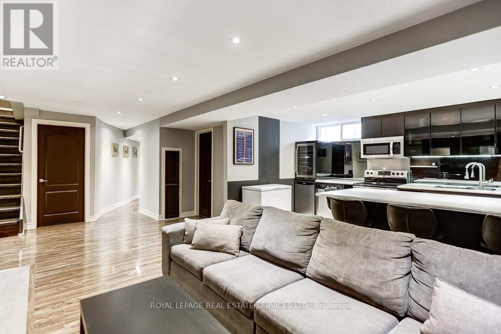 14 Burma Drive, Toronto, Ontario  M8Y 3E6 - Photo 30 - W12575780