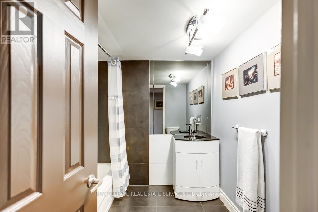 14 Burma Drive, Toronto, Ontario  M8Y 3E6 - Photo 31 - W12575780