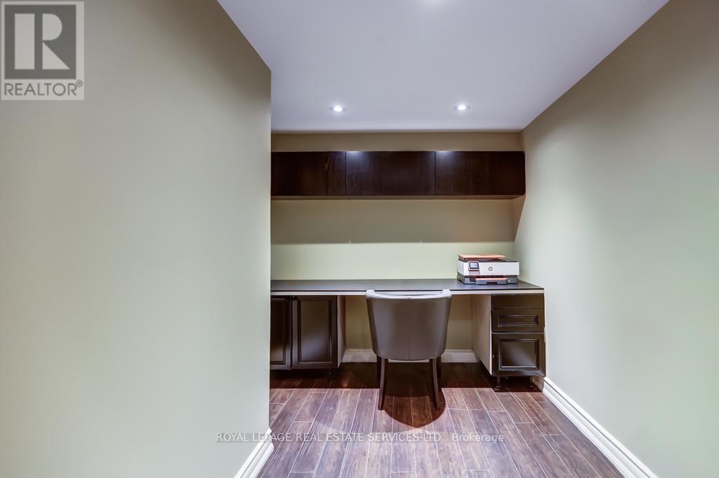 14 Burma Drive, Toronto, Ontario  M8Y 3E6 - Photo 32 - W12575780