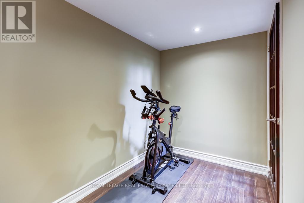 14 Burma Drive, Toronto, Ontario  M8Y 3E6 - Photo 33 - W12575780