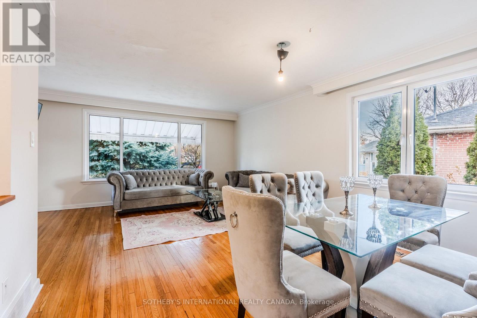 11 Buckhorn Place, Toronto, Ontario  M9V 2P3 - Photo 2 - W12575818