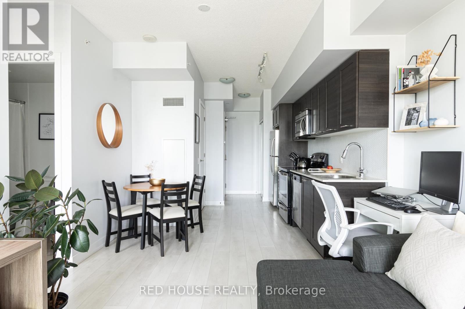 2506 - 2200 Lake Shore Boulevard W, Toronto, Ontario  M8V 1A4 - Photo 4 - W12575840