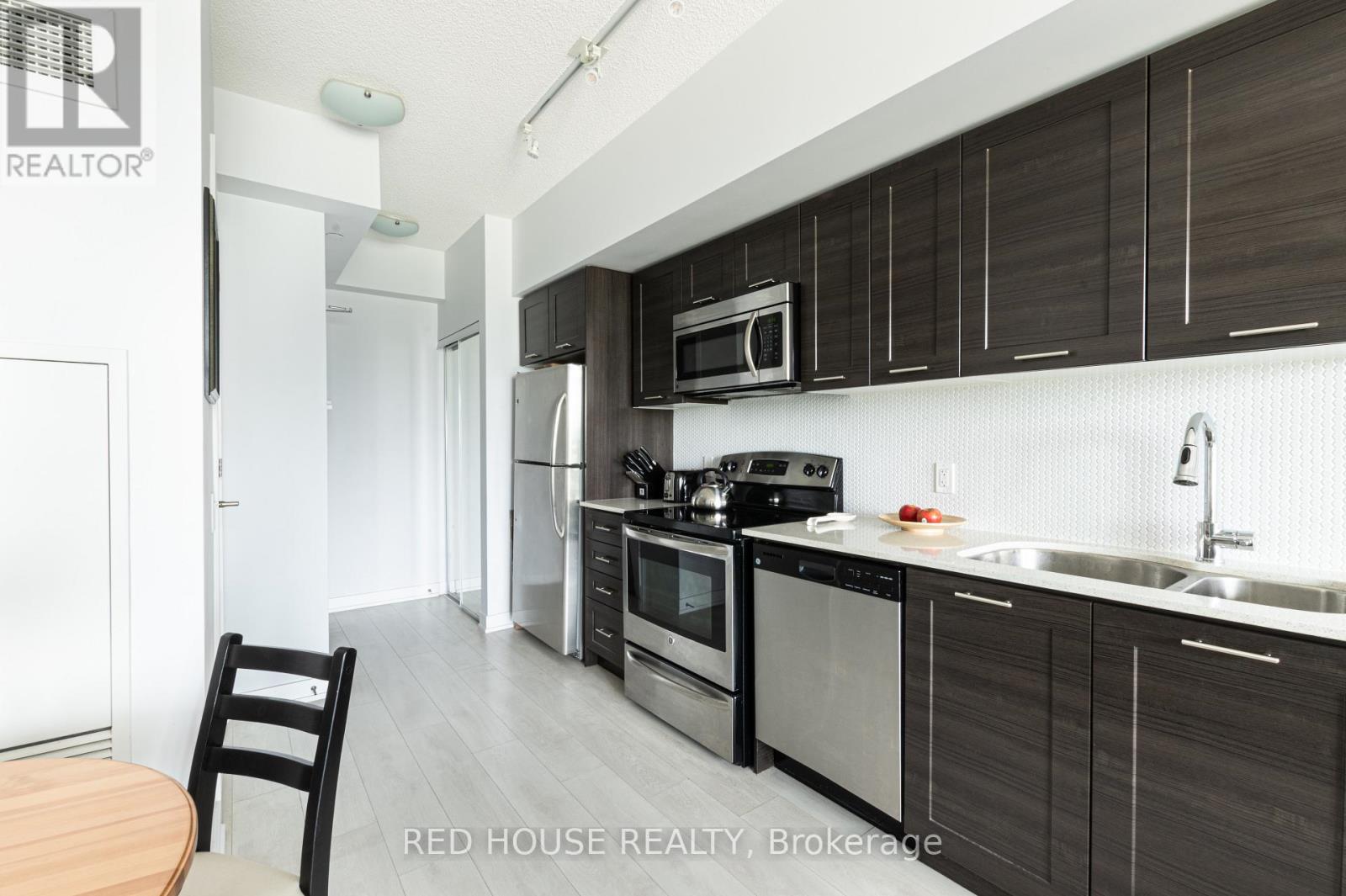 2506 - 2200 Lake Shore Boulevard W, Toronto, Ontario  M8V 1A4 - Photo 5 - W12575840