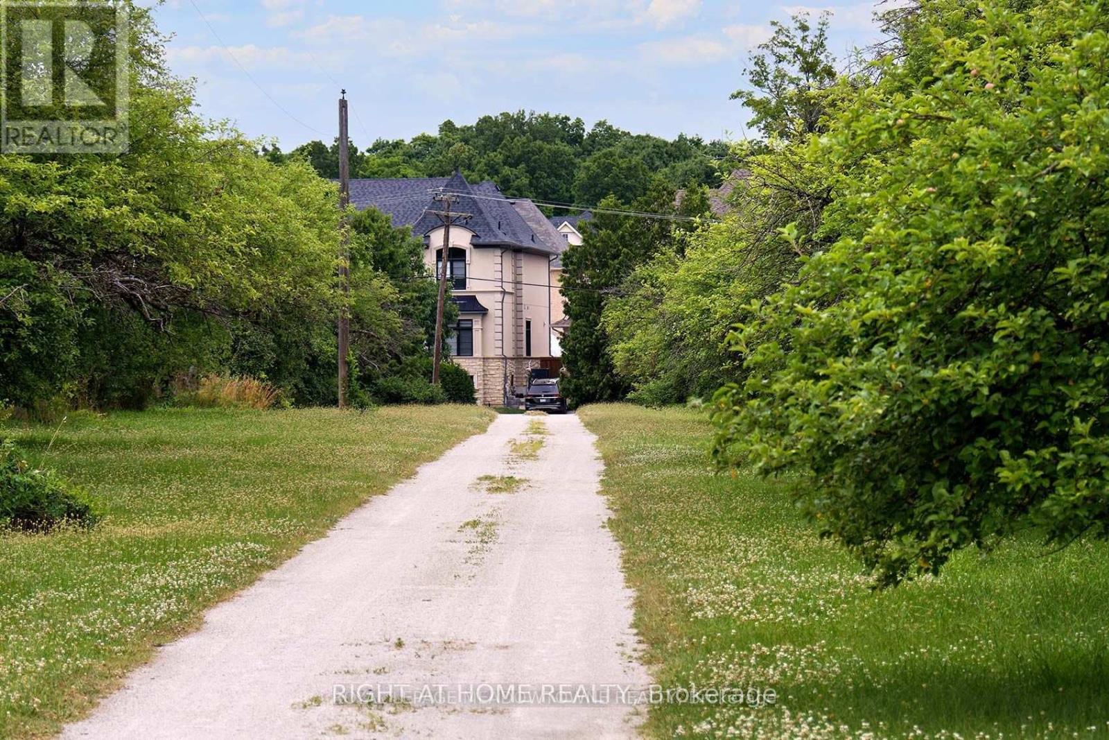 8774 Creditview Road, Brampton, Ontario  L6Y 0G4 - Photo 4 - W12575878