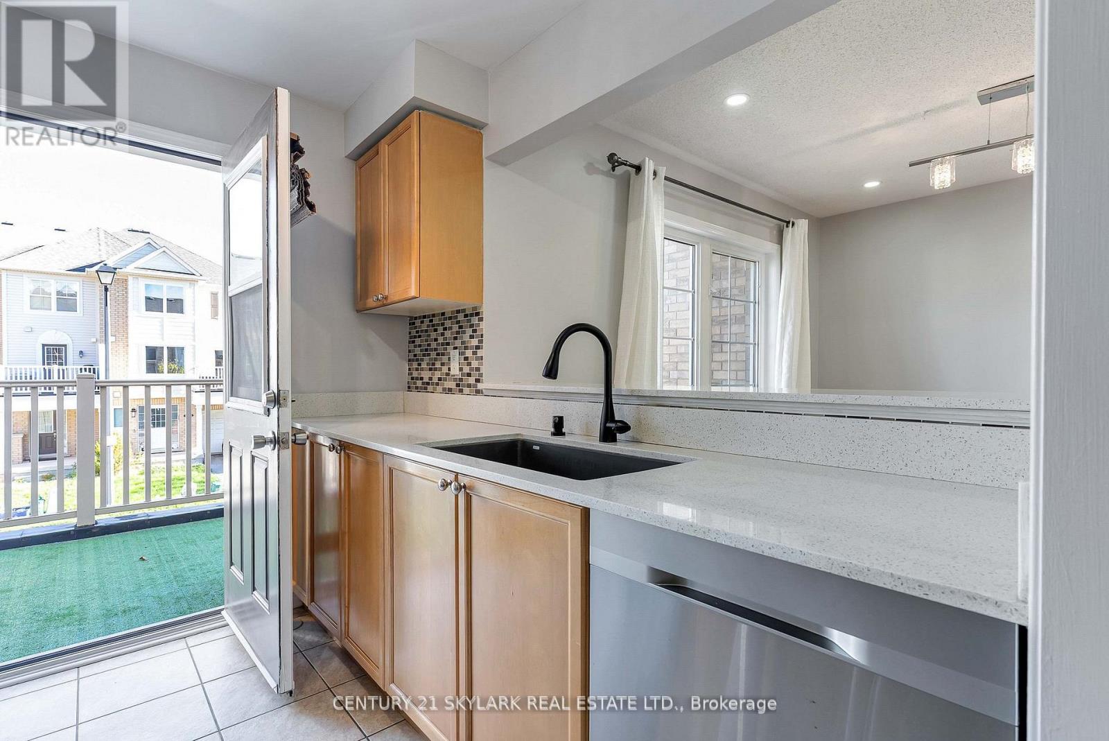 920 Deverell Place, Milton, Ontario  L9T 0M2 - Photo 9 - W12575922