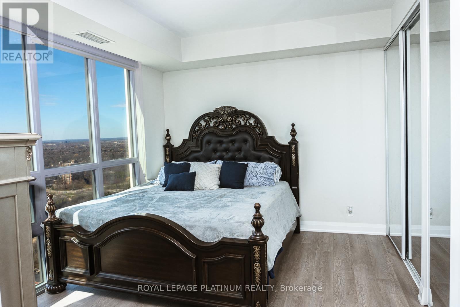 2305 - 15 Lynch Street, Brampton, Ontario  L6W 0C7 - Photo 10 - W12575926