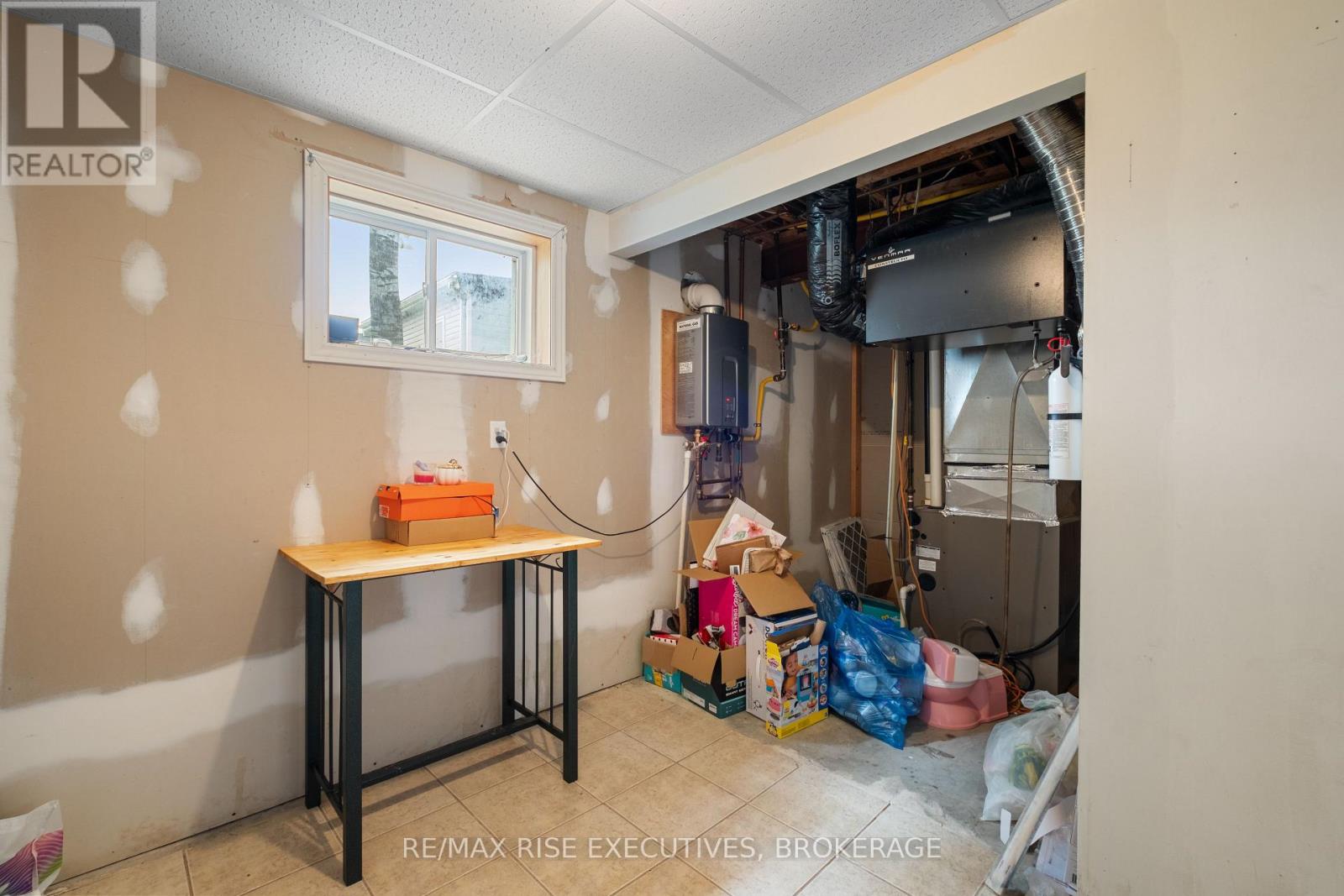 353 Charles Street, Gananoque, Ontario  K7G 1V6 - Photo 32 - X12575972