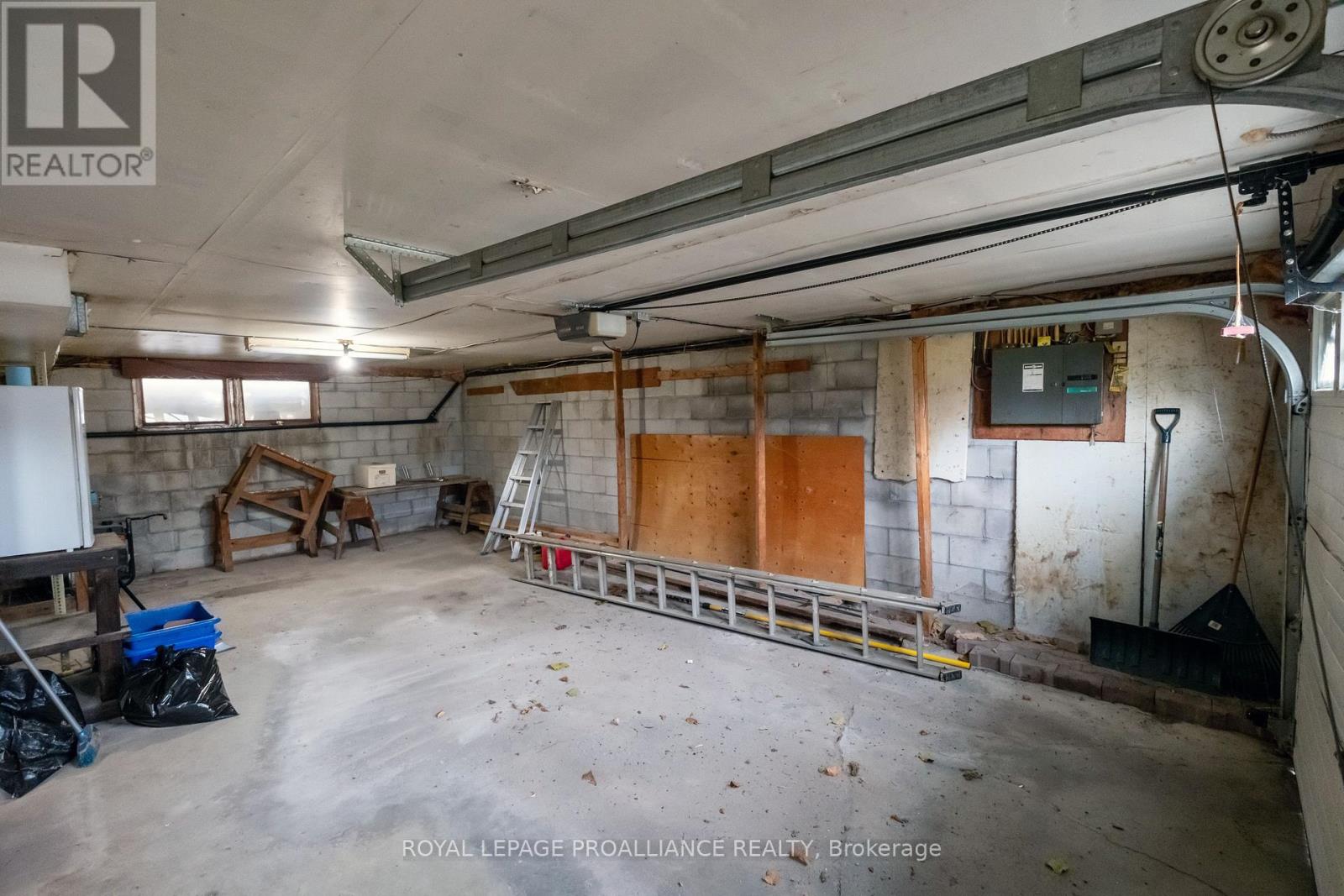 146 Country Club Drive, Quinte West, Ontario  K8R 1B2 - Photo 14 - X12575958