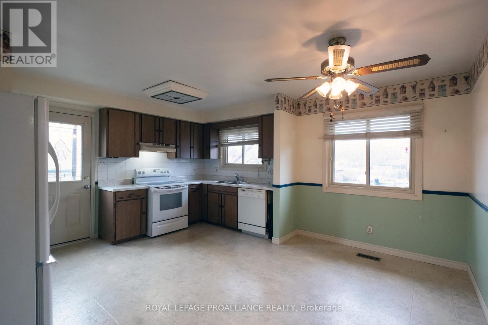 146 Country Club Drive, Quinte West, Ontario  K8R 1B2 - Photo 20 - X12575958