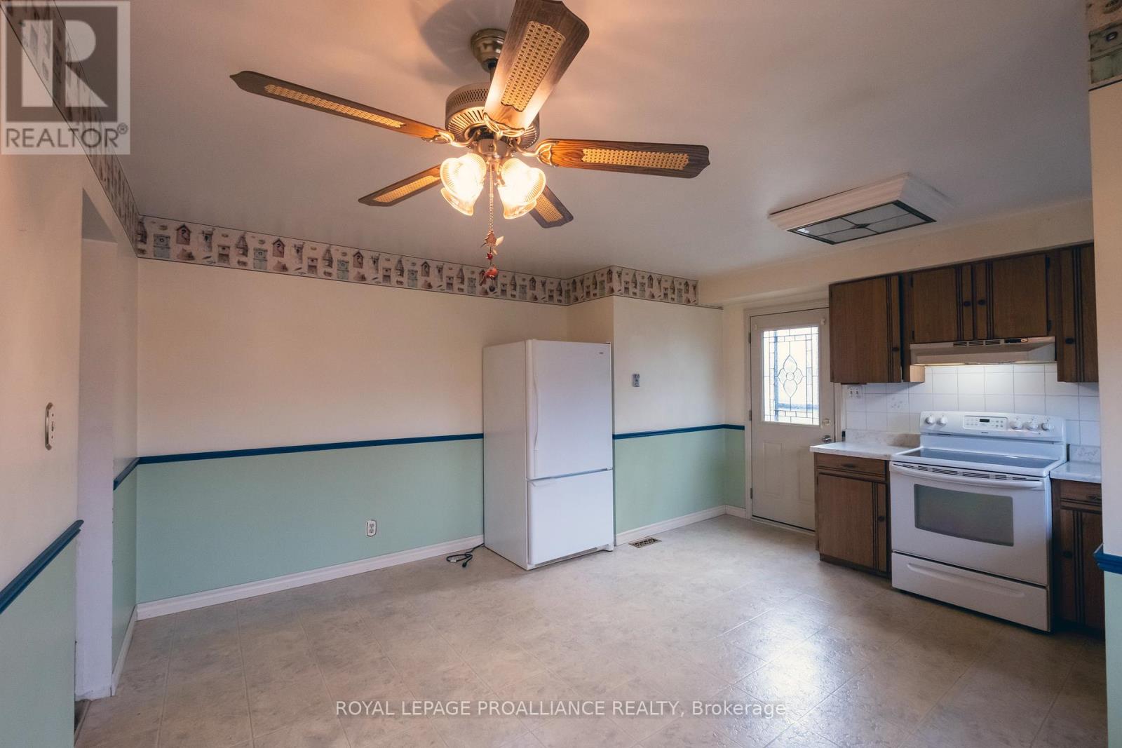 146 Country Club Drive, Quinte West, Ontario  K8R 1B2 - Photo 22 - X12575958