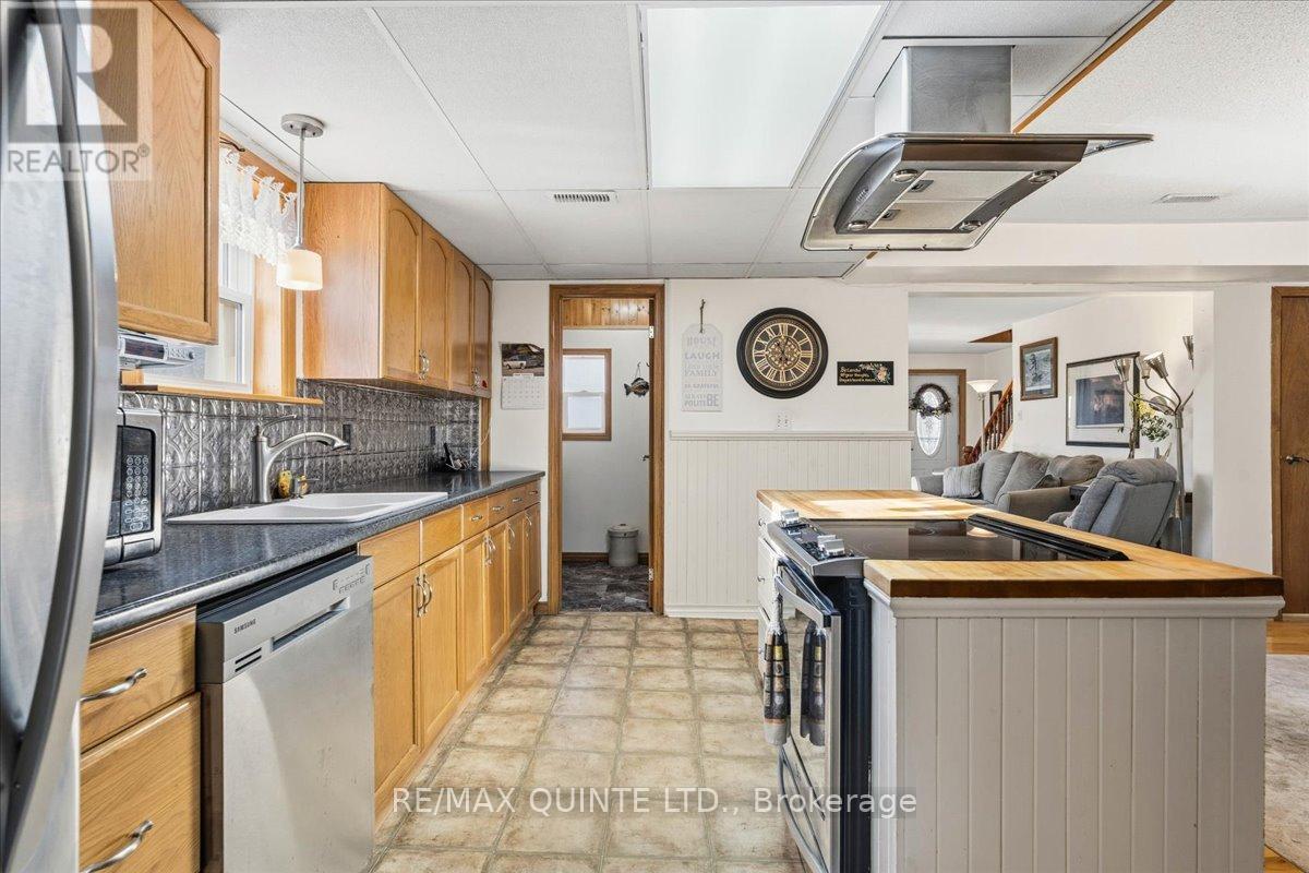 15 Gordon Street, Belleville, Ontario  K8P 3E4 - Photo 13 - X12576010