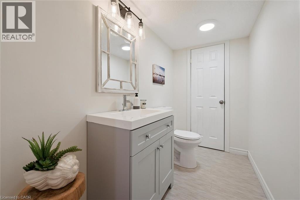 596 Canso Place, Waterloo, Ontario  N2K 3Z6 - Photo 34 - 40787998