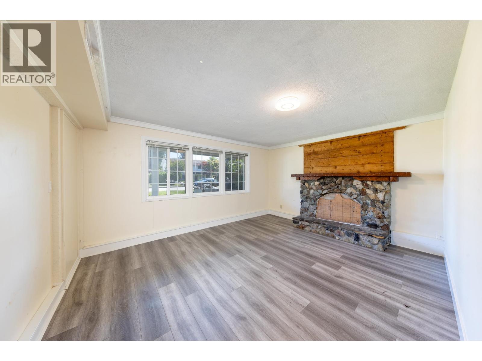 10031 2nd Avenue, Richmond, British Columbia  V7E 1V6 - Photo 10 - R3057167