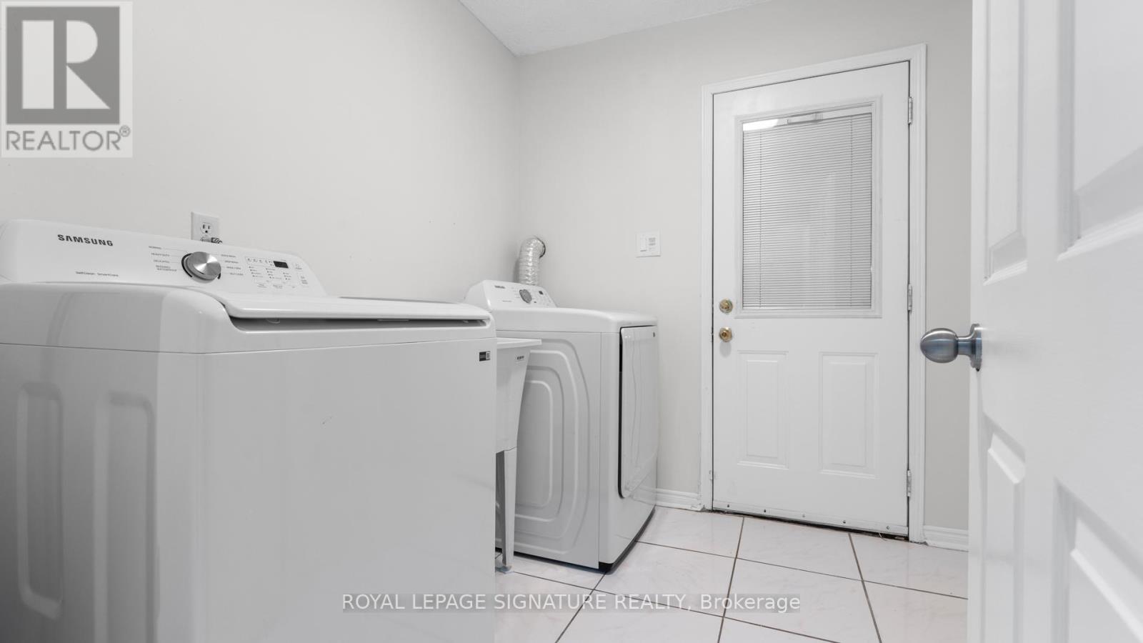 583 Foxwood Trail, Pickering, Ontario  L1V 4R3 - Photo 18 - E12568120