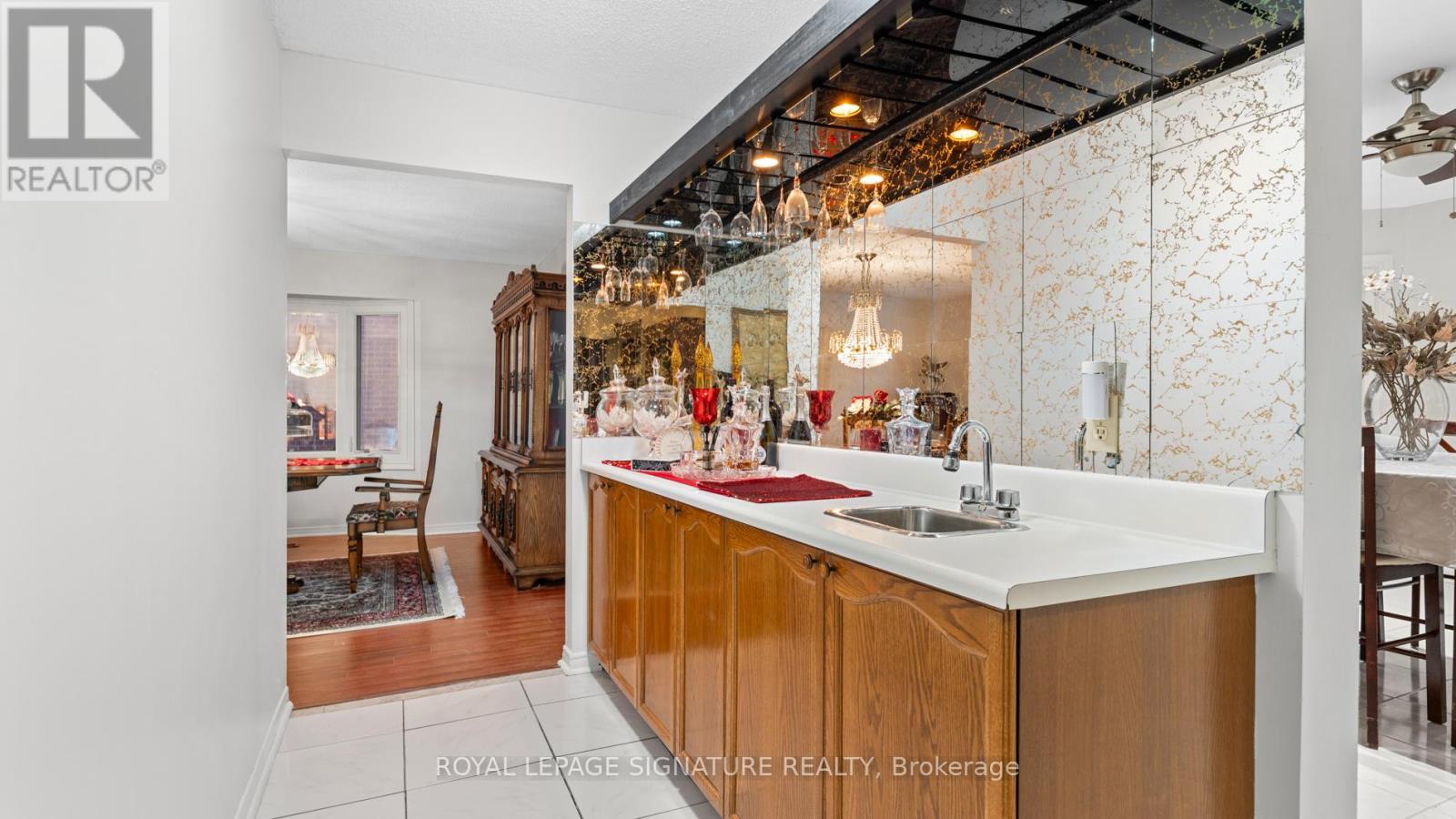 583 Foxwood Trail, Pickering, Ontario  L1V 4R3 - Photo 7 - E12568120