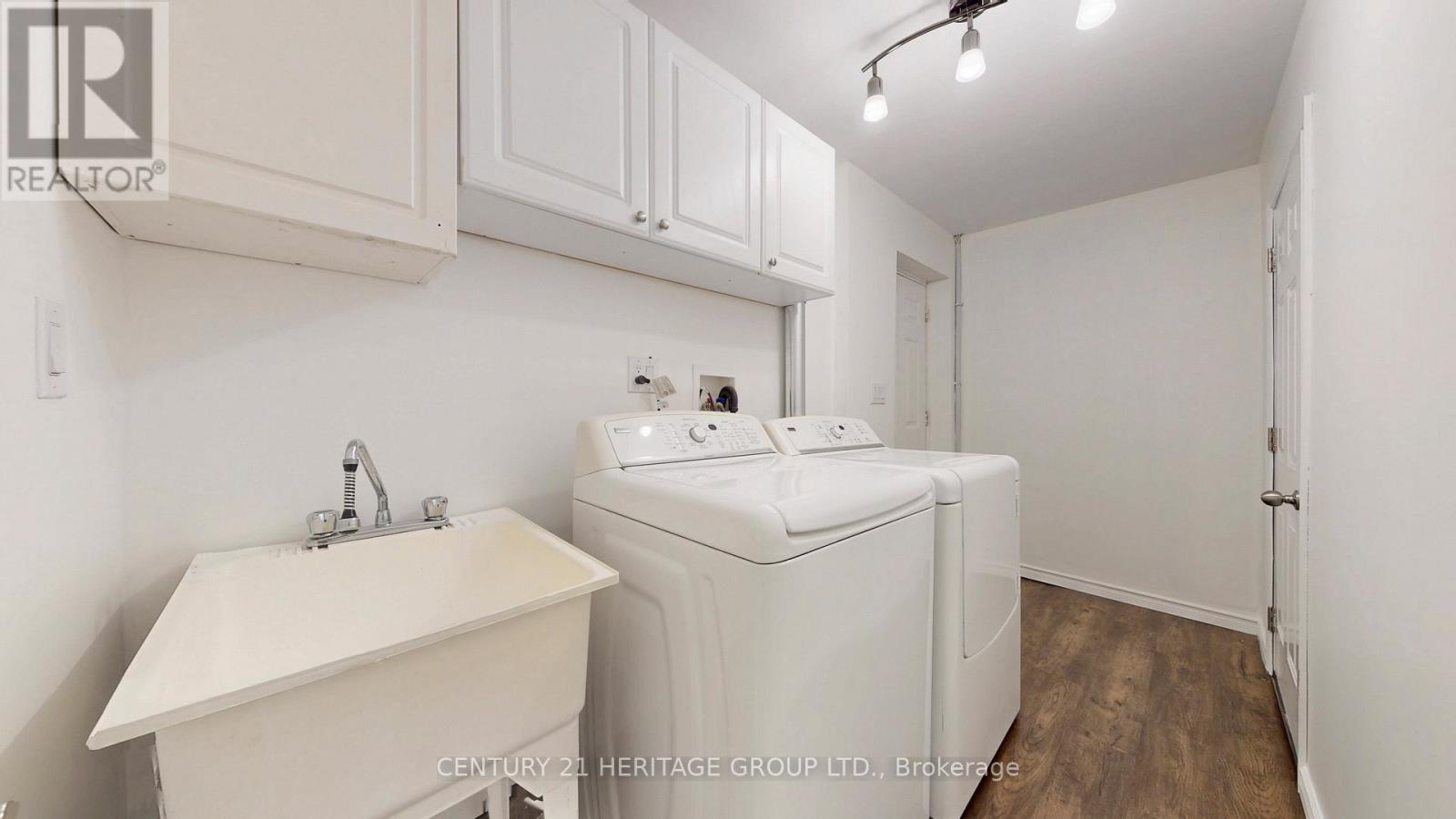 194 Sewell Drive, Oakville, Ontario  L6H 1E4 - Photo 15 - W12575850