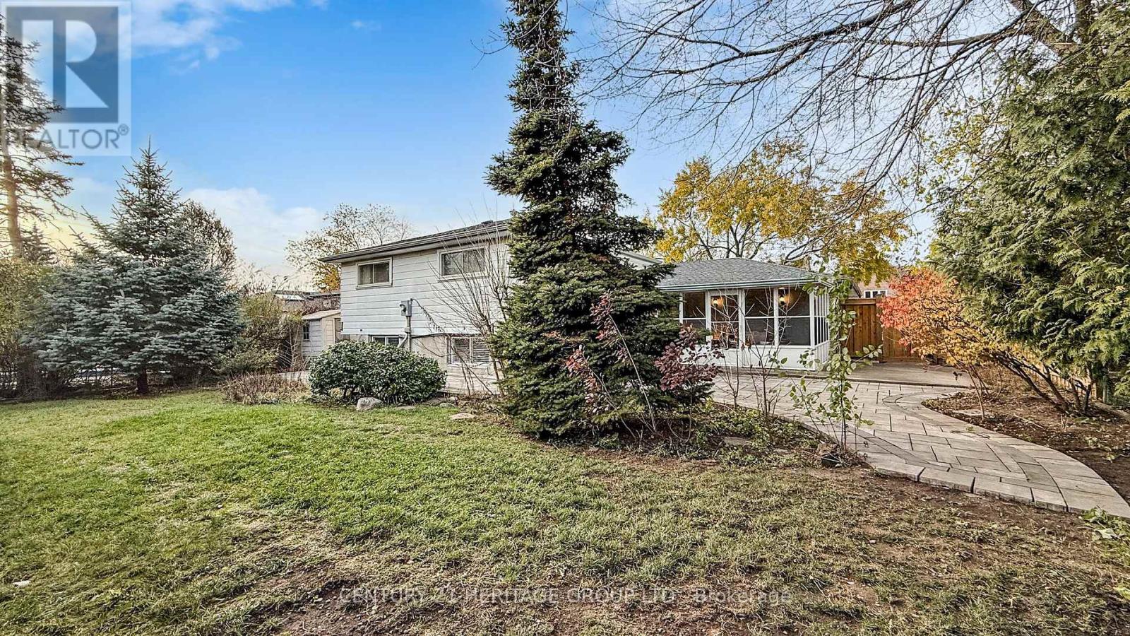 194 Sewell Drive, Oakville, Ontario  L6H 1E4 - Photo 30 - W12575850