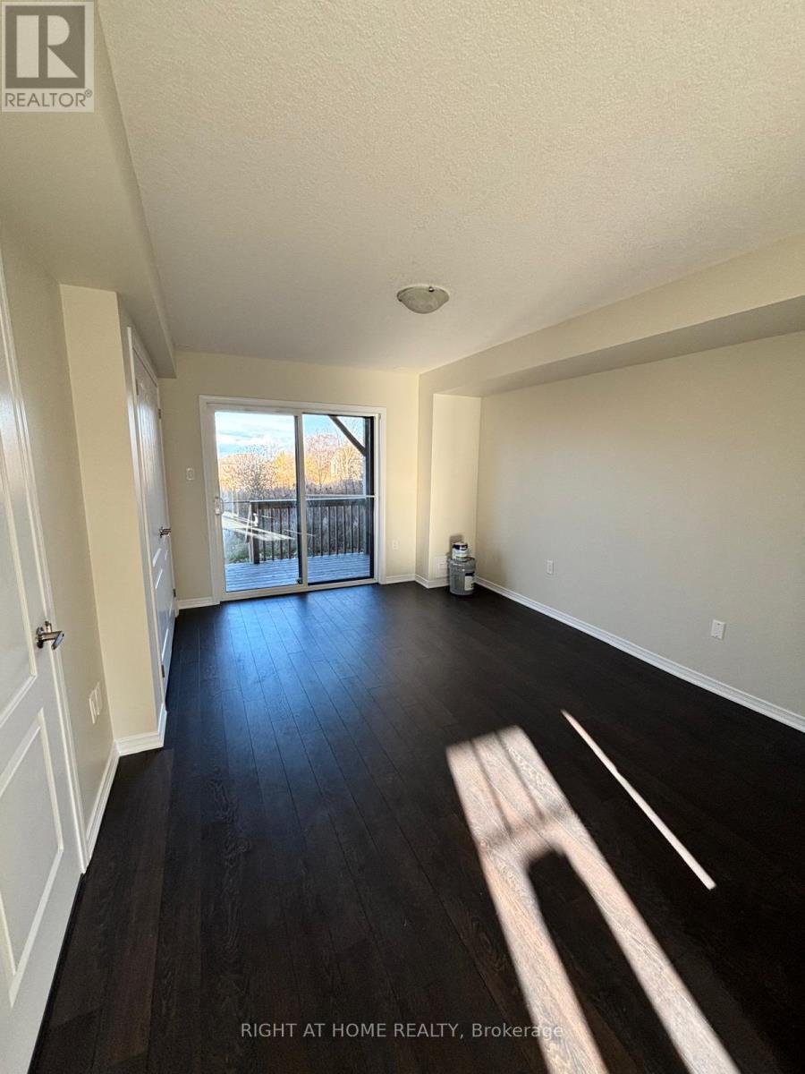 35 Utter Place, Hamilton, Ontario  L8J 0H7 - Photo 8 - X12575772