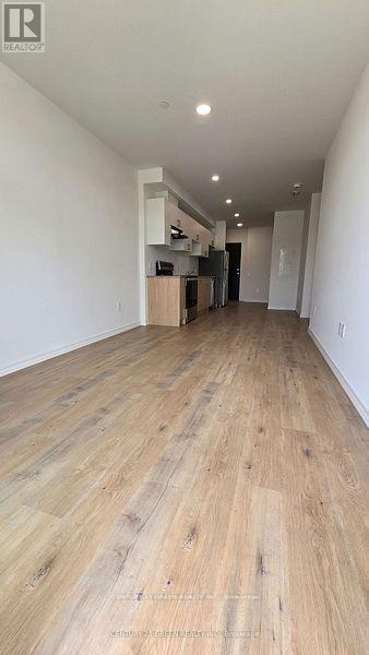 306b - 181 Elmira Road S, Guelph, Ontario  N1K 1R2 - Photo 3 - X12575802